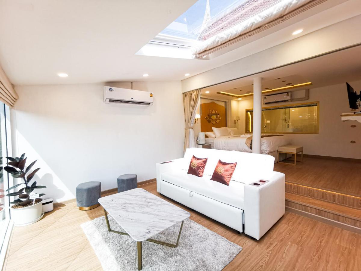 One Dhatu Ayutthaya Premium Homestay Екстериор снимка